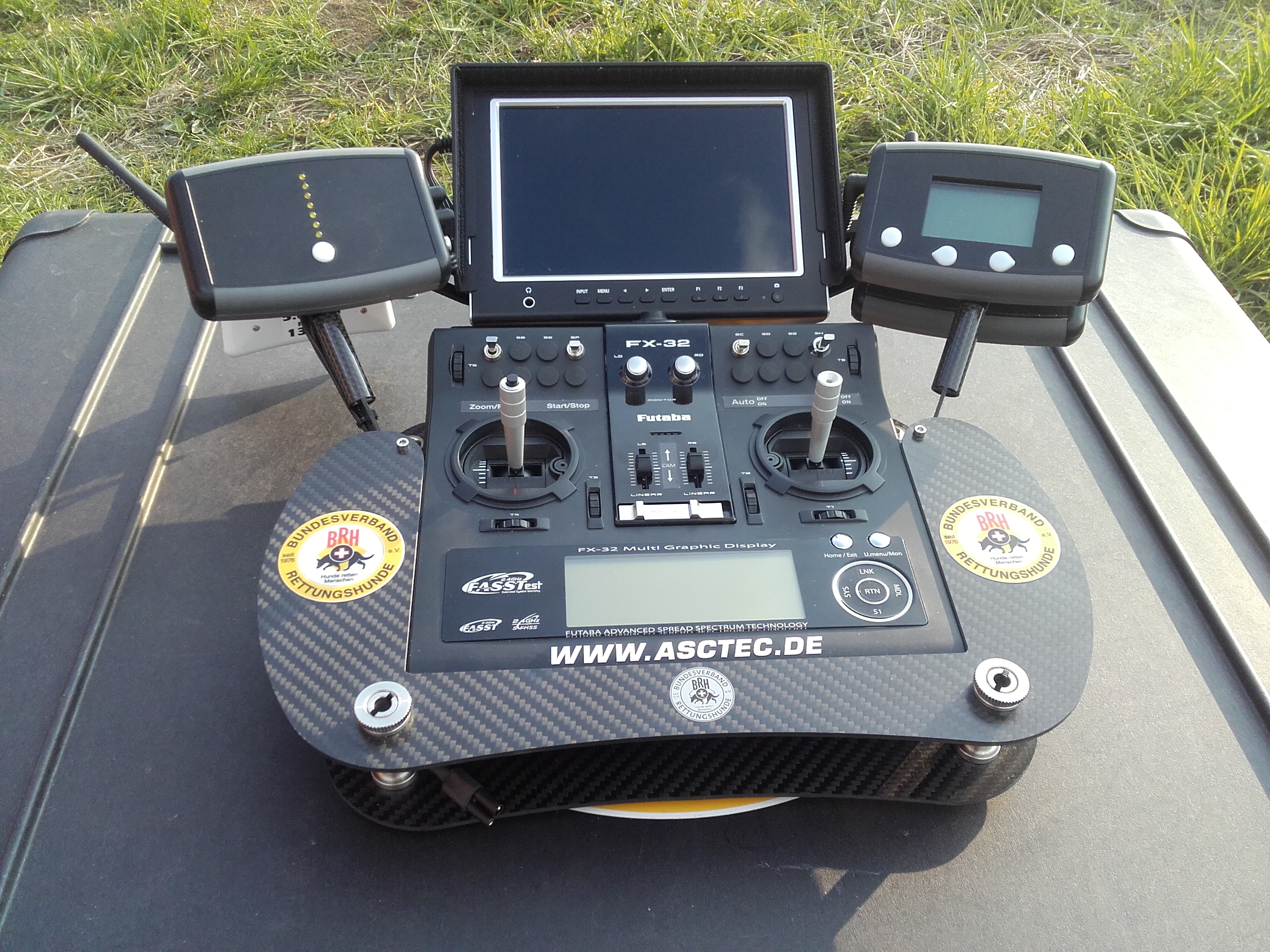 UAV Forschung und Entwicklung von unbemannten luft- oder bodengestützten Einsatzmitteln